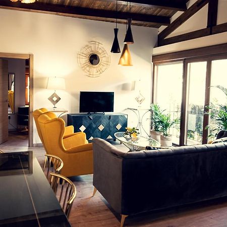 Apartamentos En El Valle Del Jerte Flores Para Angela Cabezuela Del Valle Exterior foto